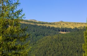 Blick von Aspangberg-St. Peter auf den Hochwechsel, © Wiener Alpen in Niederösterreich - Wechsel Blick von Aspangberg-St. Peter auf den Hochwechsel, © Wiener Alpen in Niederösterreich - Wechsel