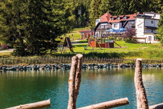 Platz zum Austoben im Alpengasthof Enzian, © Alpengasthof Enzian, Franz Zwickl