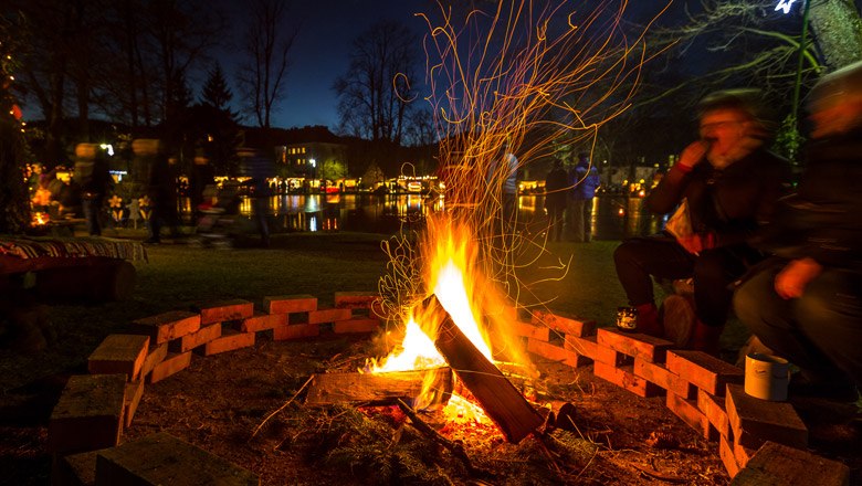 Aufwärmen am Lagerfeuer, © Wiener Alpen, Christian Kremsl